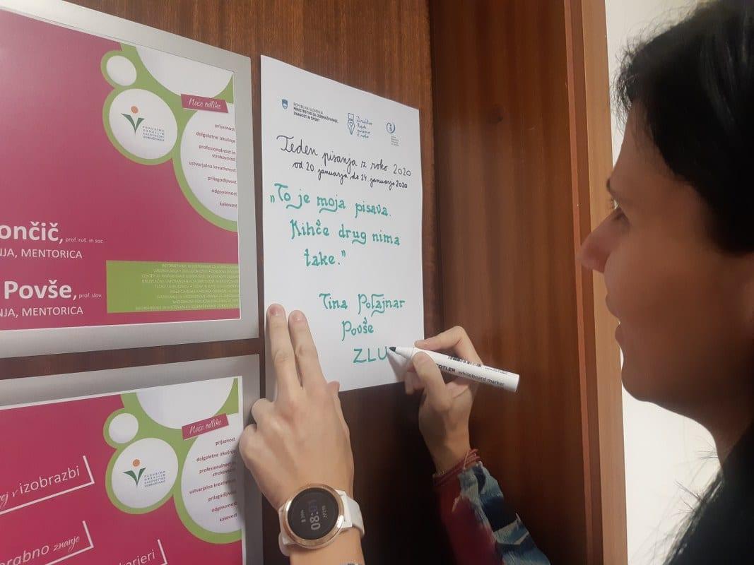 Je pisanje z roko veščina, ki jo opuščamo?