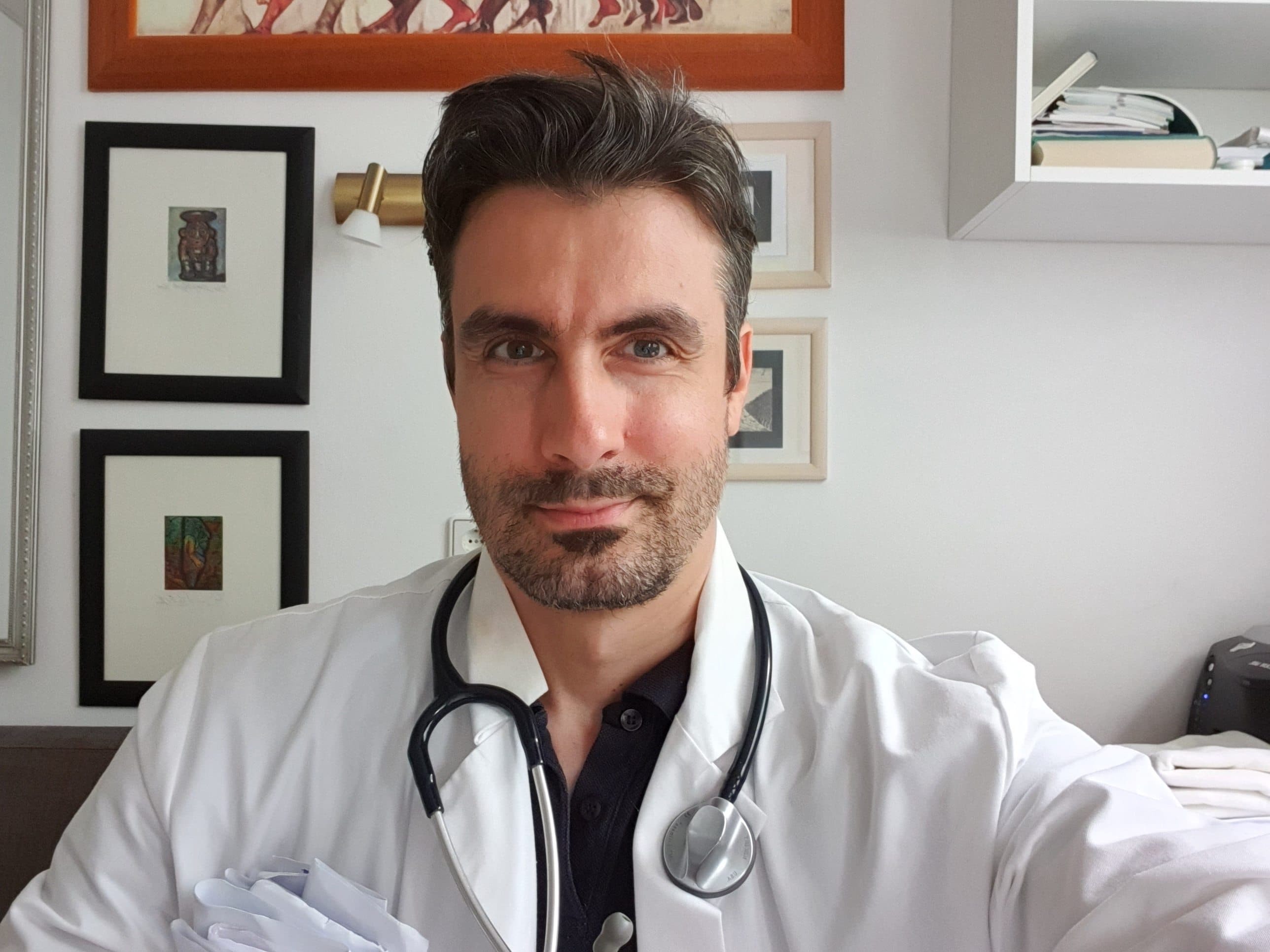 Dr. Siuka: 10 korakov ali kako bomo skupaj preprečili čim več smrti zaradi COVID-19