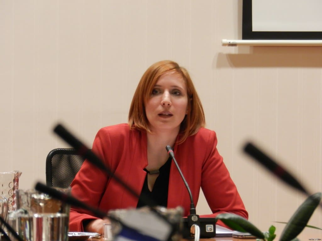 Gabričeva: "V tem trenutku se ustavlja naše družabno življenje."