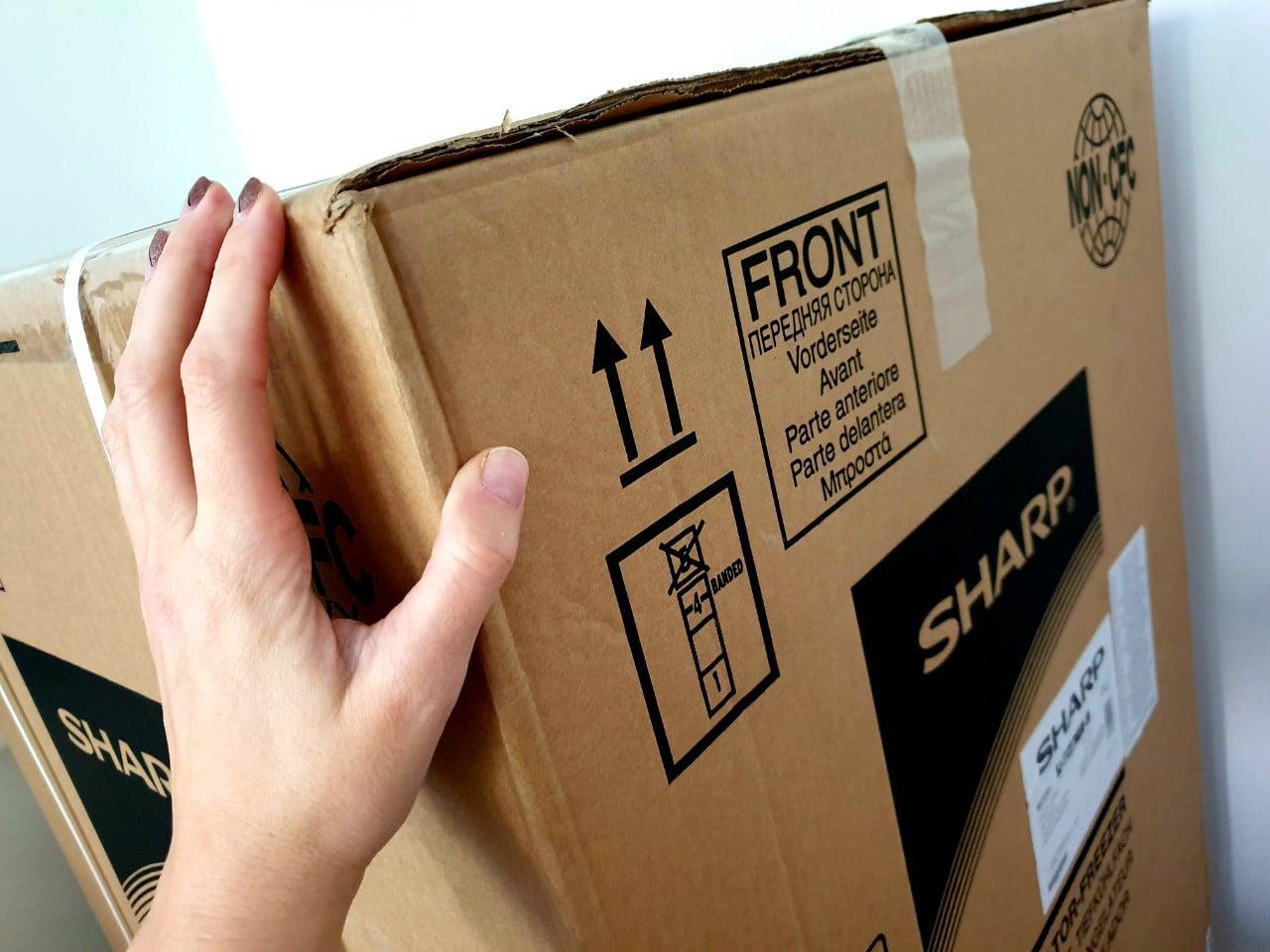 POŠTNI PROMET: Prevzem pošiljk brez kontakta, podpisovanja ni!