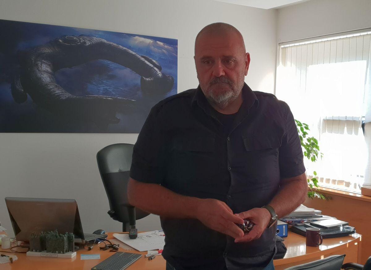 Po ministrovanju bo "švasal in tolkel kamne"