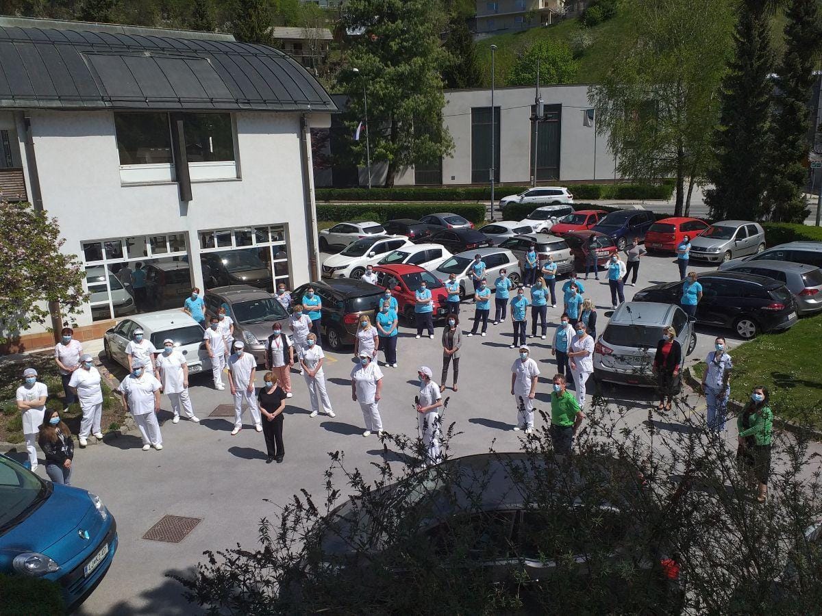 Protest v zasavskih domovih upokojencev: Imamo dovolj!