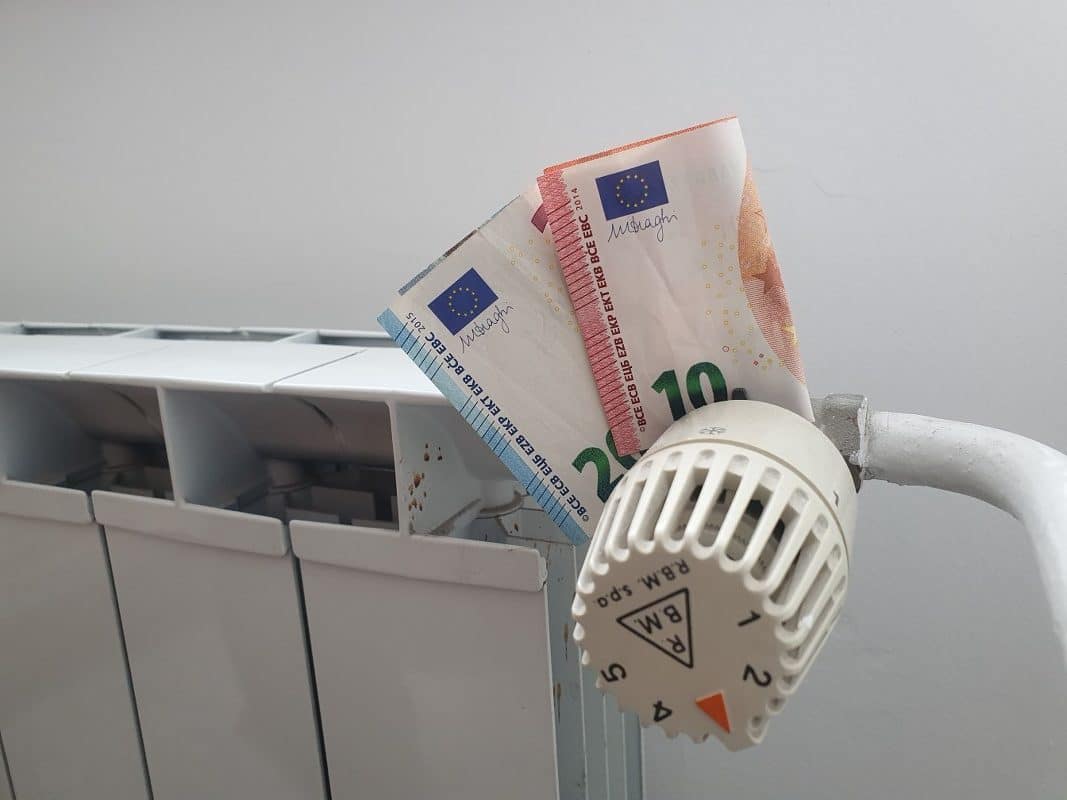 Bi strošek ogrevanja razporedili, da ni naenkrat?