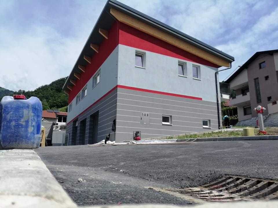 FOTO: Ste že vrgli oko na nov gasilski dom?