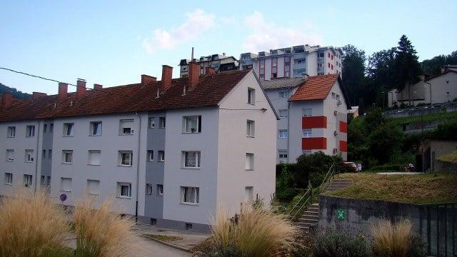 Še ena smrt zaradi koronavirusa v Hrastniku