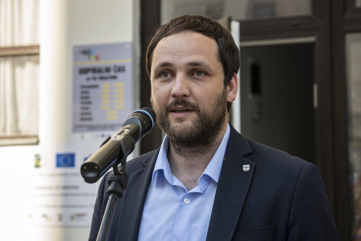 Spoštovane Hrastničanke in Hrastničani, cenjeni Zasavčani.