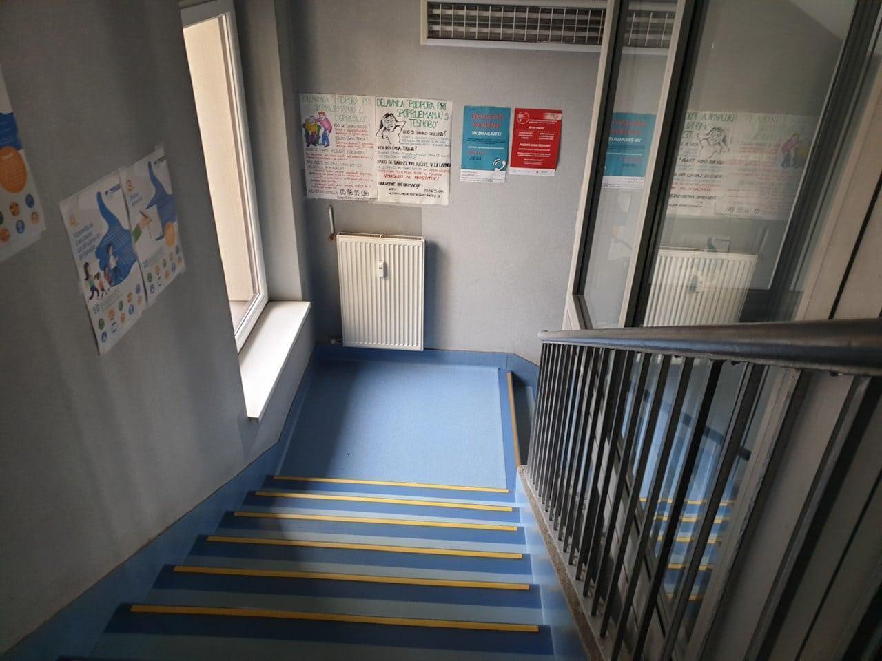 Namesto želenega upada, porast okužb