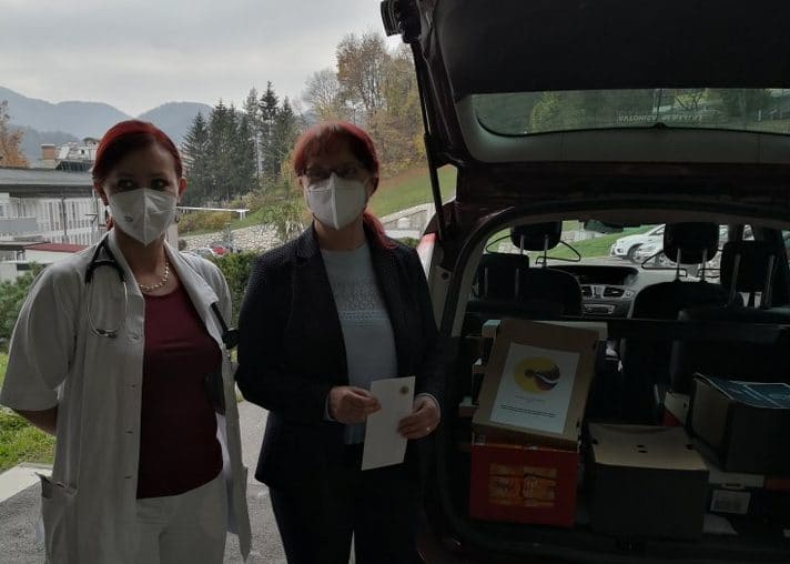 Trboveljski Lionsi v podporo herojem covid-19