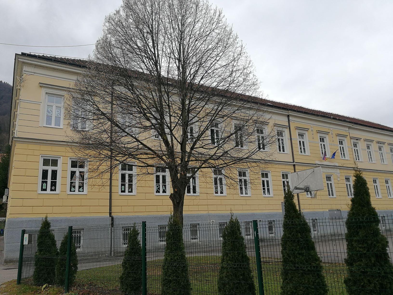 Za ravnateljico vnovič Grošljeva