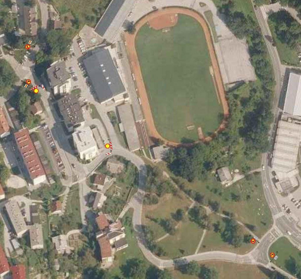 Danes popolna zapora ceste