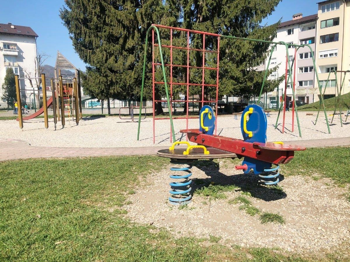 V Litiji igrišč ne bodo zapirali