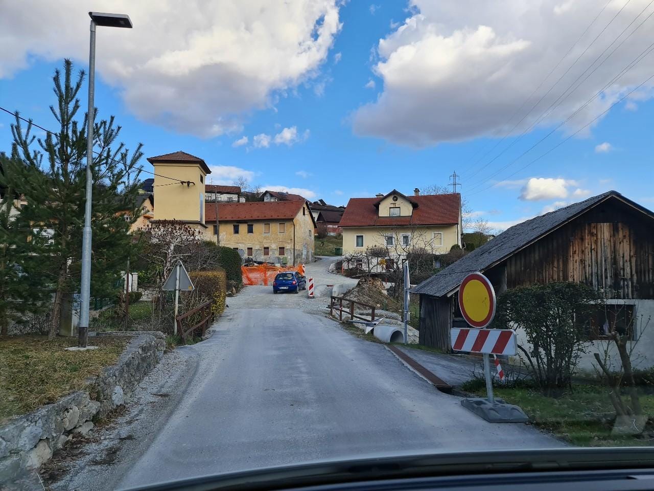 Požvižgajo se na, od centra odmaknjene, prebivalce