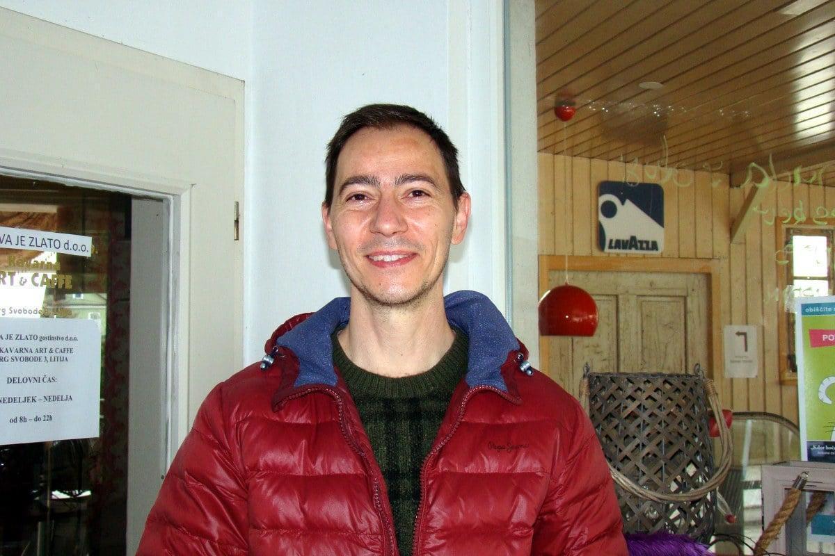 Zasavska zastavljalnica: Lahko zastaviš Rolex, orodje, tudi osebni avtomobil