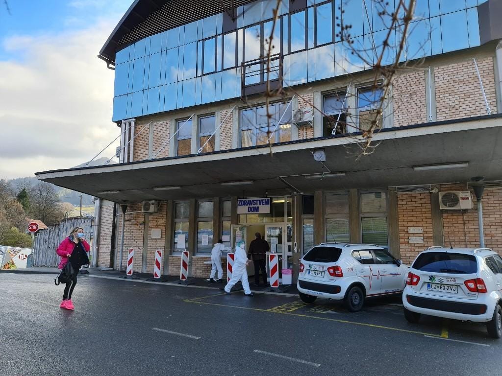 Cepiva zasavske ustanove prejemajo enkrat tedensko, po novem v Zagorju vpis za cepljenje preko aplikacije