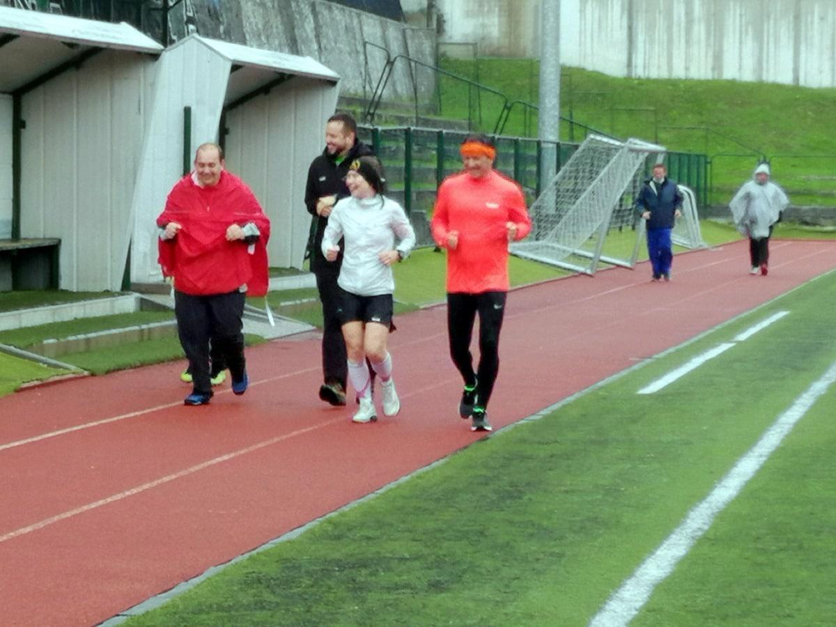 Zbrali so tri, upajo na pet tisočakov