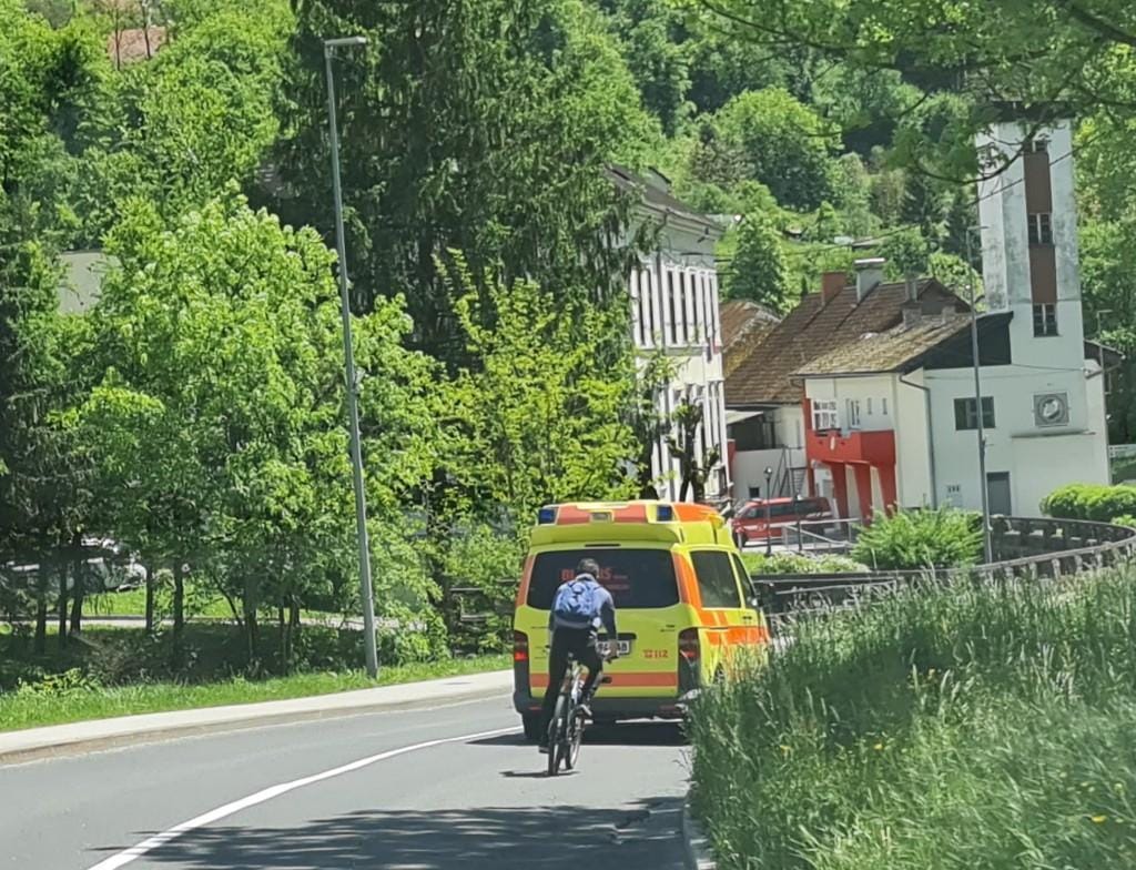 Zadnjih pet let kar 77 kolesarskih nesreč, letos aprila ena s hujšimi poškodbami kolesarja