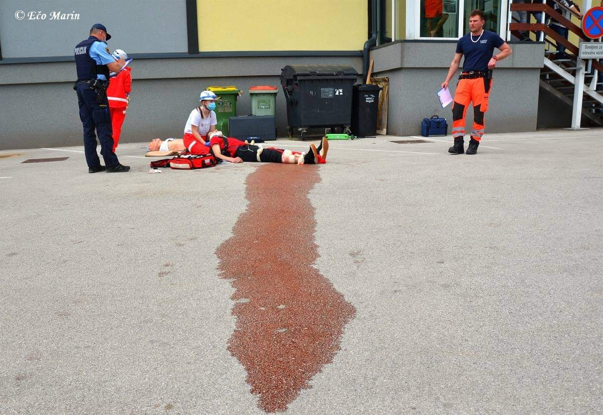 FOTO: Na vajah je prostor za napake, da jih v resničnem dogodku ja ne bi bilo