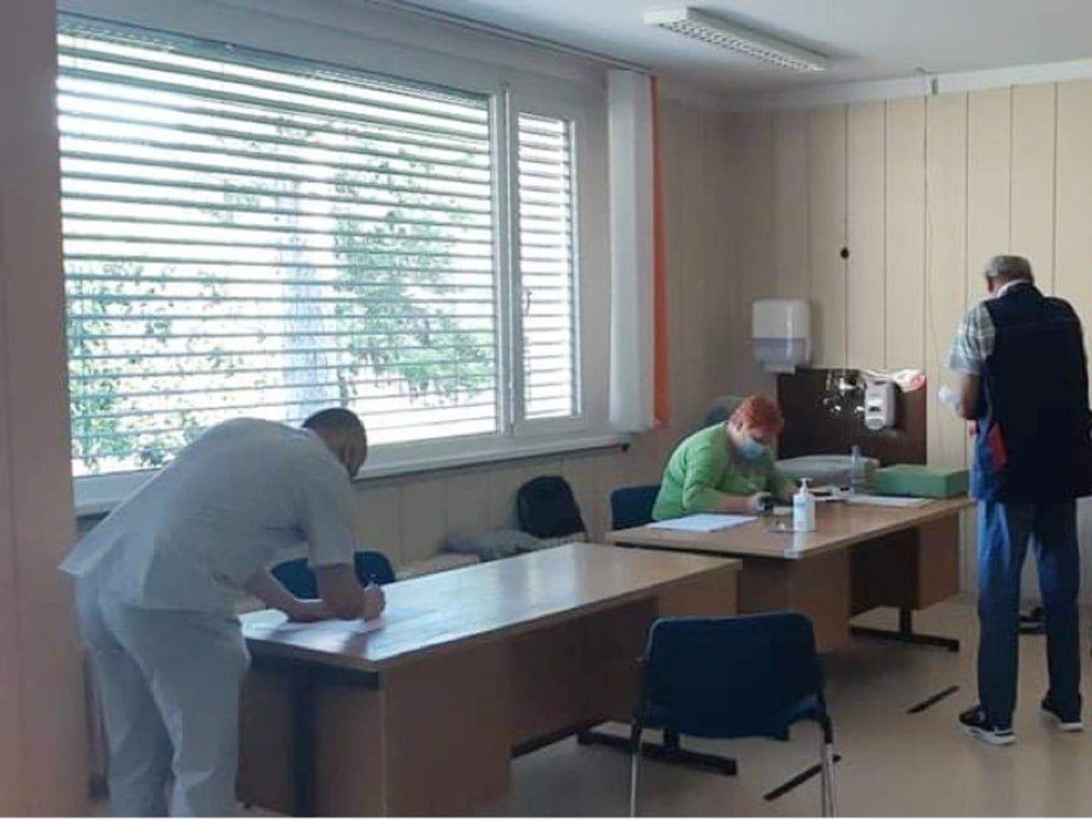 V Litiji enostavno do potrdila o cepljenju, testiranju in prebolevnosti