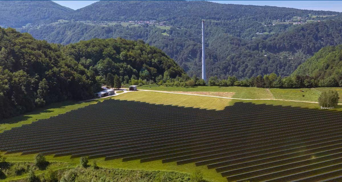 FOTO: Največja sončna elektrarna bo stala v Hrastniku in to že letos