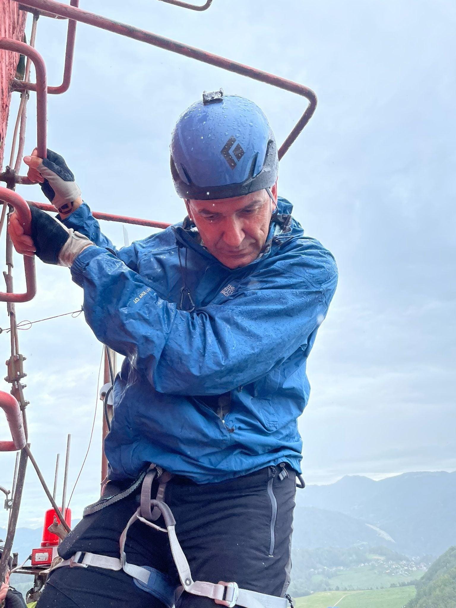 Janez Janša na "raufnk" ja, pred medije ne