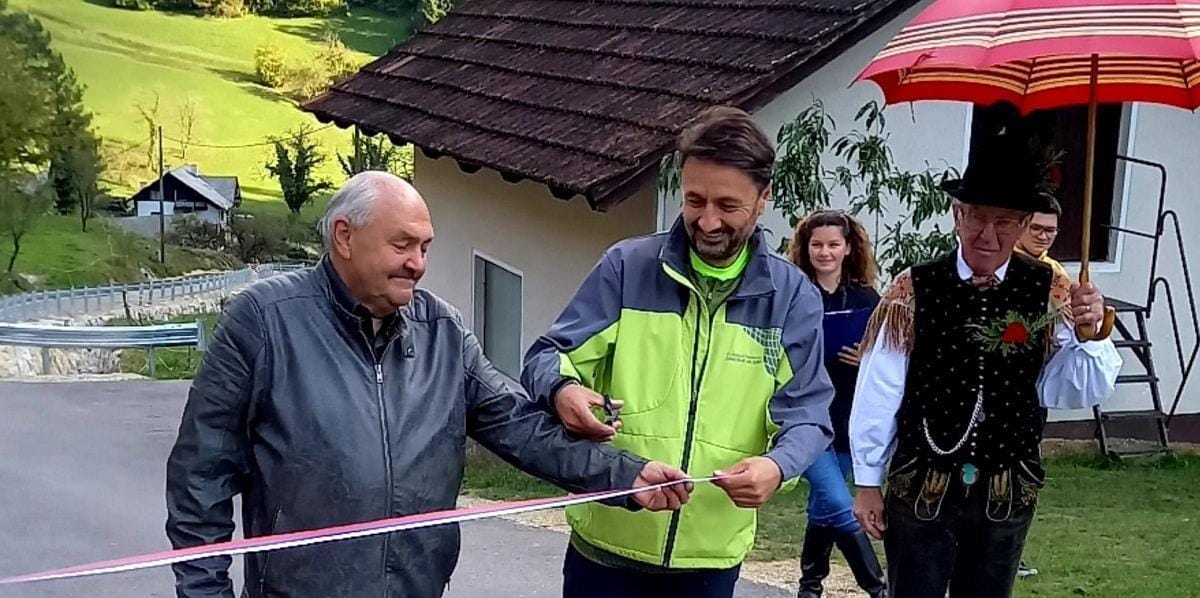 Po prenovljenih cestah skozi Medijo, Borje in Žvarulje