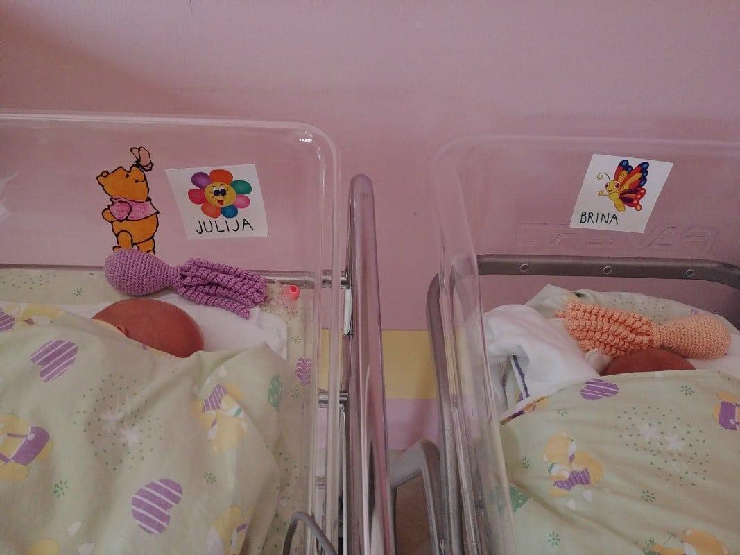 Porod 7 tednov prehitro, misel pa le ena: "Samo, da bosta zdravi..."