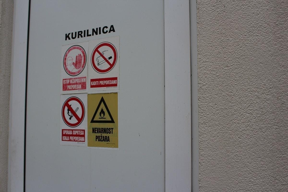 Kljub povišanju cen na komunalni položnici, podjetje v rdeče številke