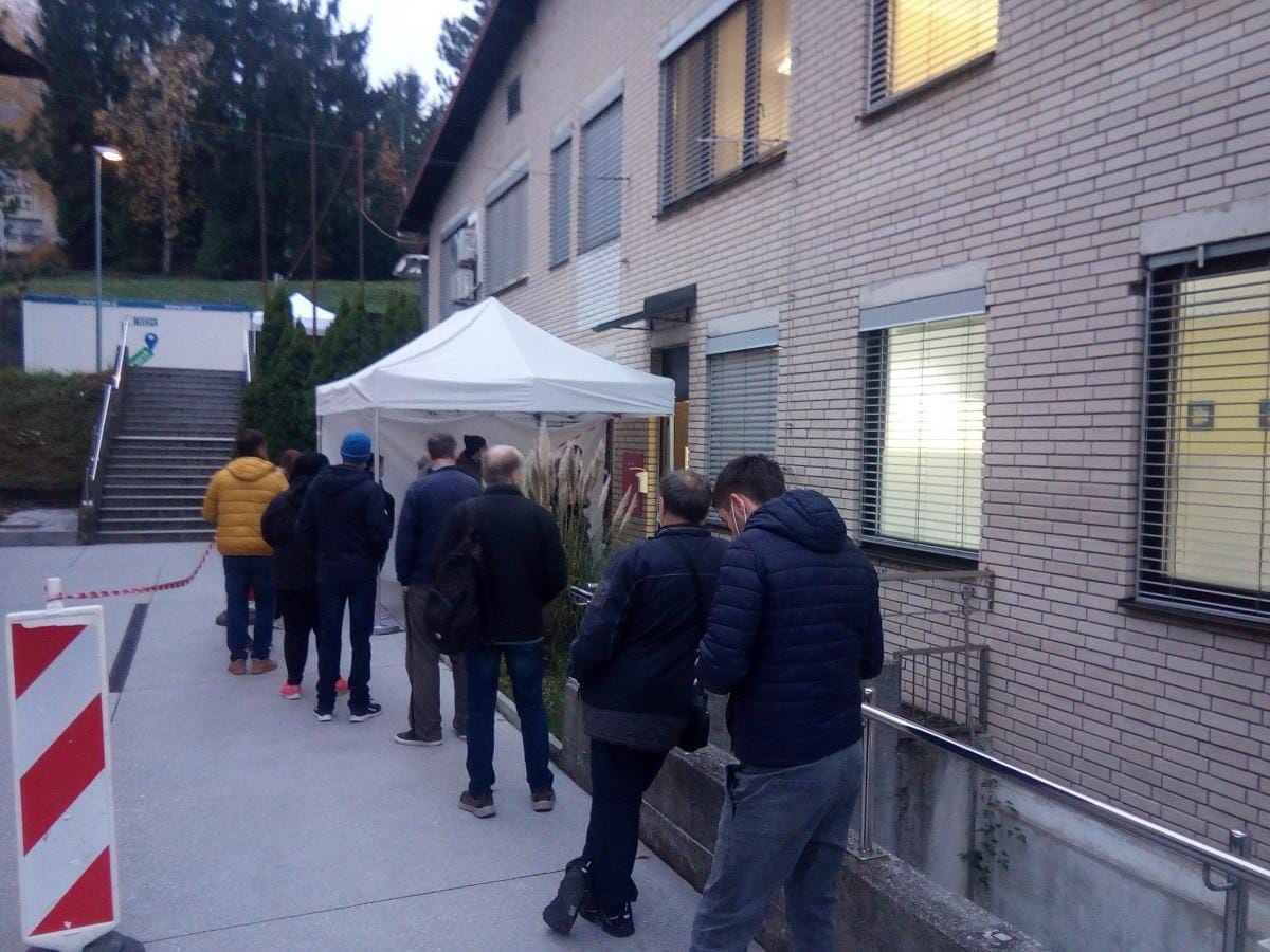 Več kot 100-odstoten porast okužb v Hrastniku!