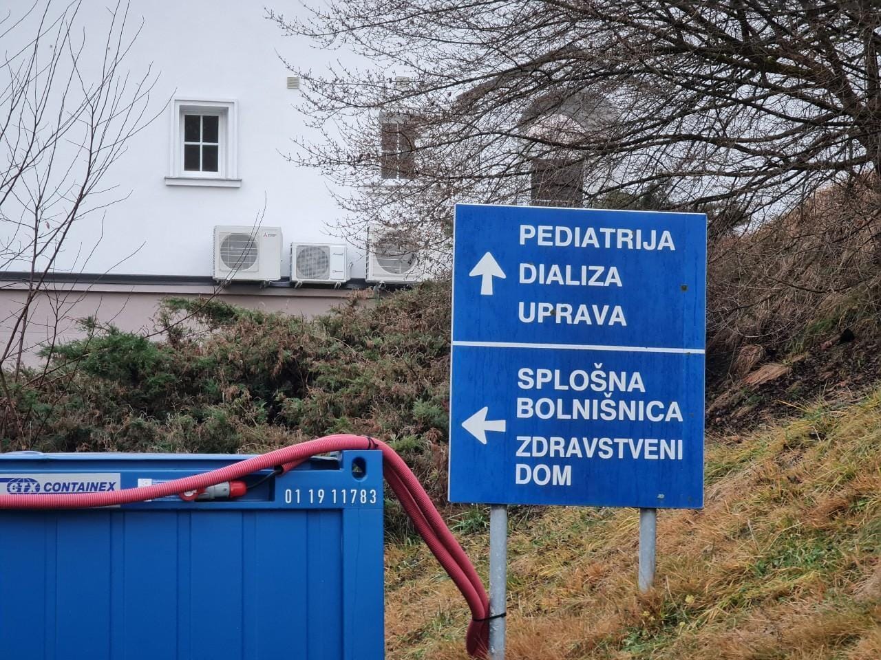 SB Trbovlje: Potrjena dva z omikronom, držijo se strogih ukrepov