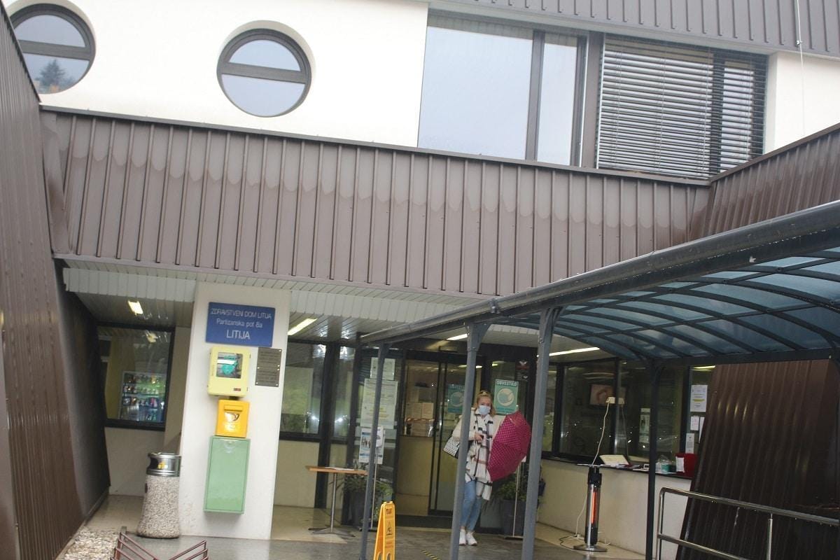 Preobrat: Zasavje tokrat med regijami z najmanj okužb COVID-19