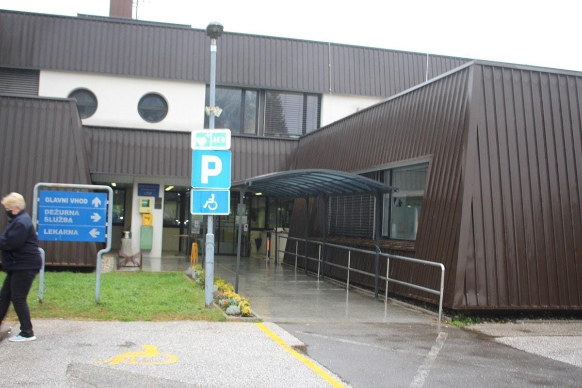 V Litiji nova zdravnica, pot do nje pa "trnova" ...