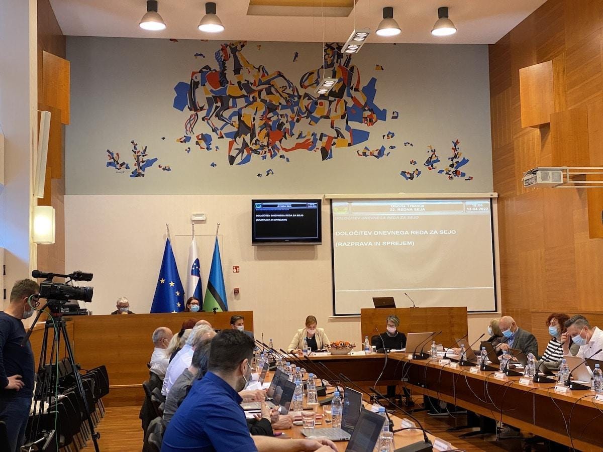 Trboveljski svetniki so bili tokrat bolj redkobesedni