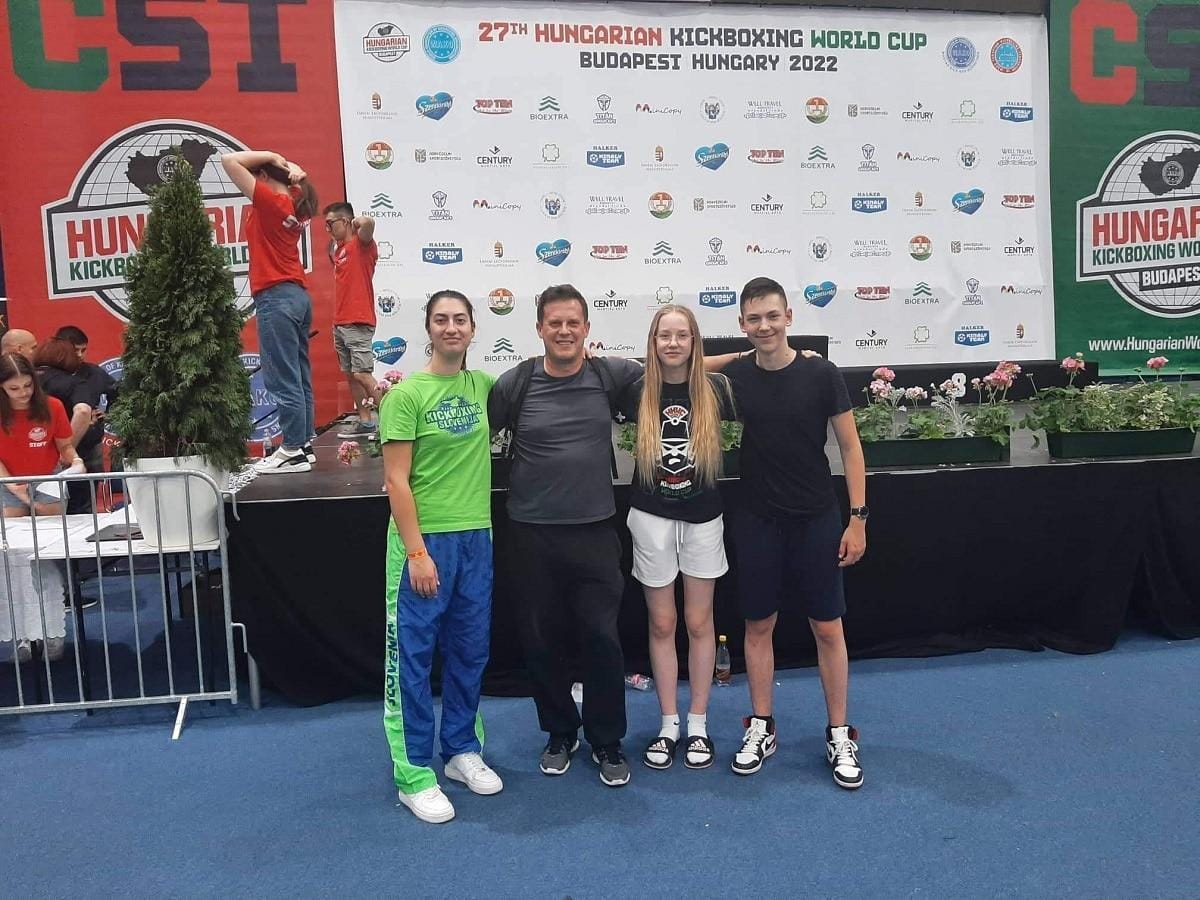 Tina Baloh s kompletom medalj