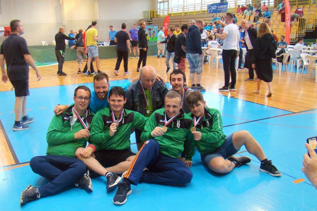 Pustite mi zmagati, če pa ne morem zmagati, naj bom pogumen v svojem poskusu, je slogan letošnje Specialne olimpiade …