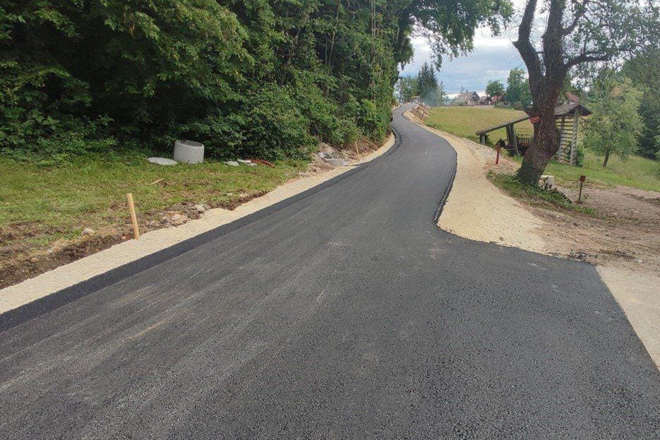 Z novo lokalno cesto razbremenili območje pri Geossu