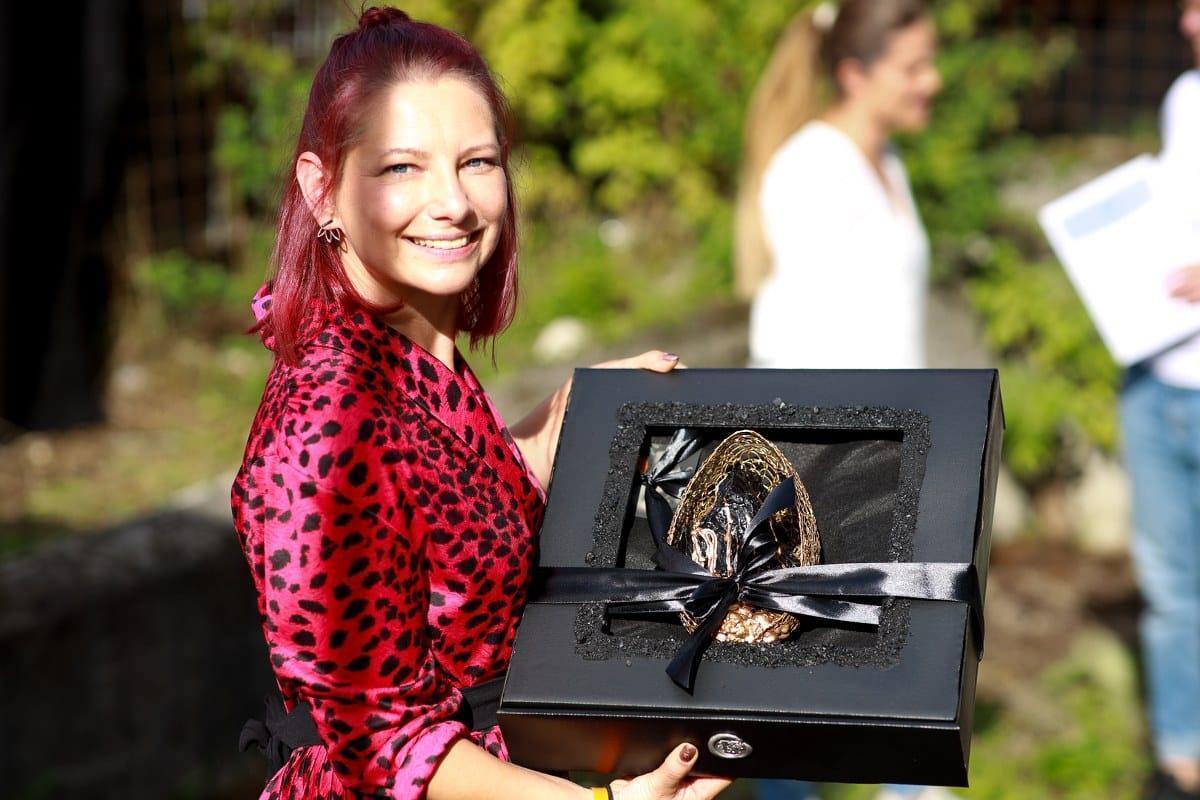 Ne zamudite priložnosti: Sporočite nam vašega favorita za prestižno nagrado!