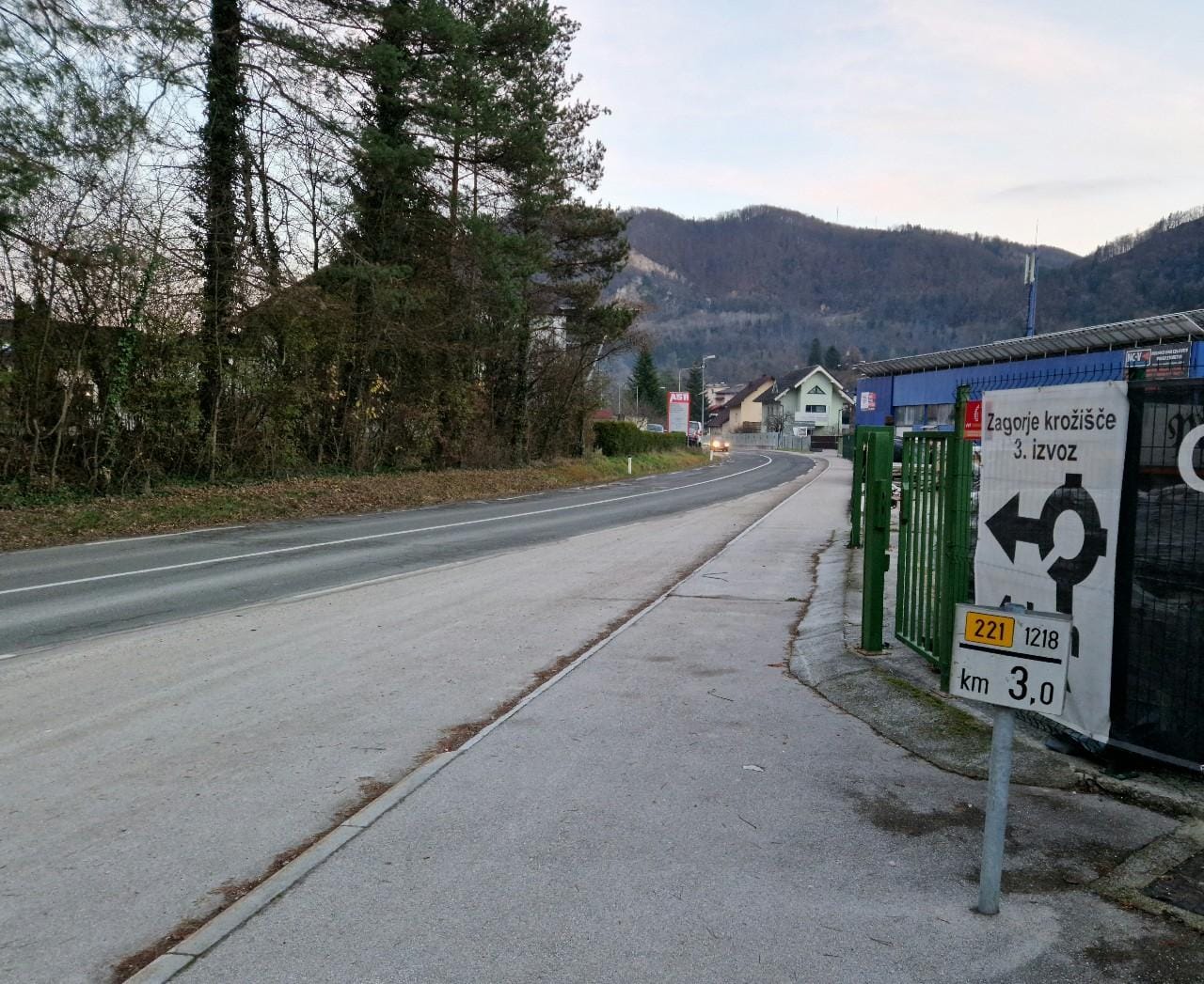 kisovec cesta1 Prihodnji teden spet nov režim na cesti čez Kisovec, ta teden še dve zapori na Izlakah