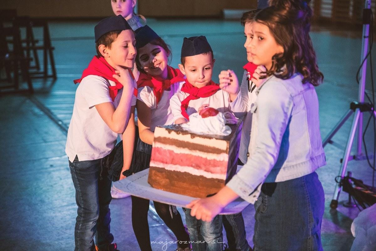 FOTO: Hrastniška šola jih šteje že 160