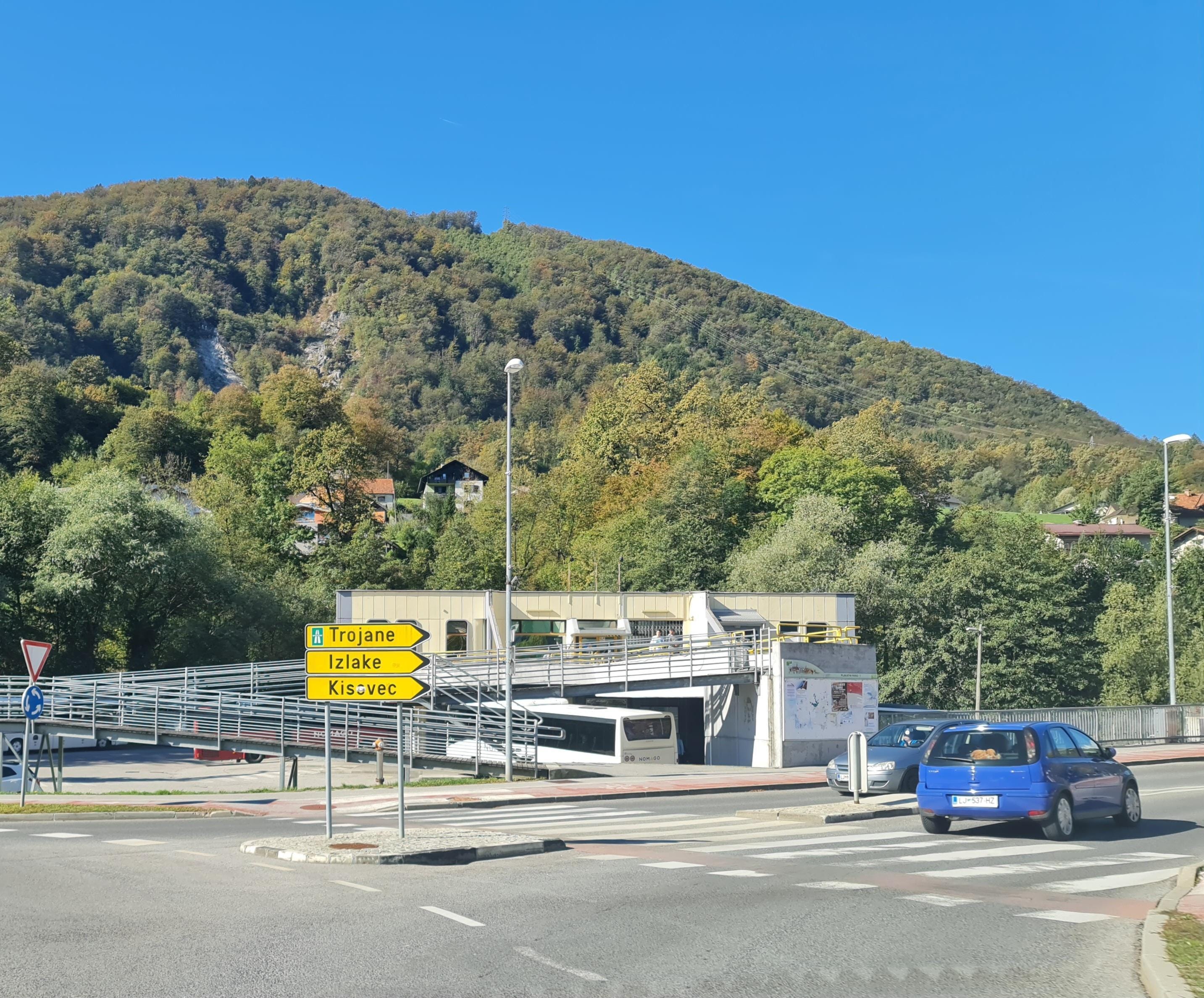 Na dražbi zazidljiva parcela v Zagorju