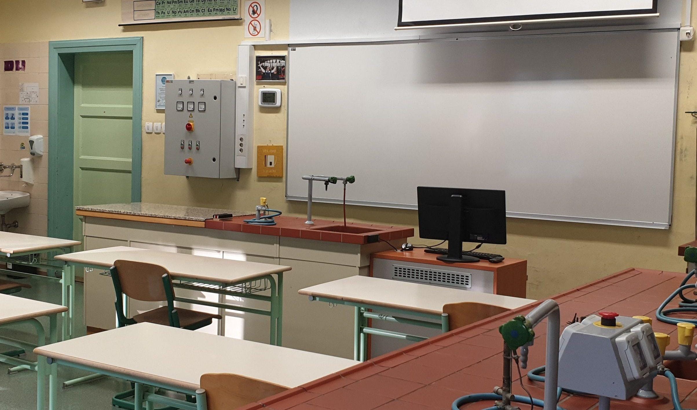 Ste morda hodili na trboveljsko gimnazijo ali ekonomsko šolo?