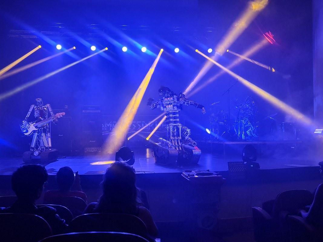 VIDEO: Odmevni začetek: Pripraviti se moramo na neizbežno, od tega je odvisno ...