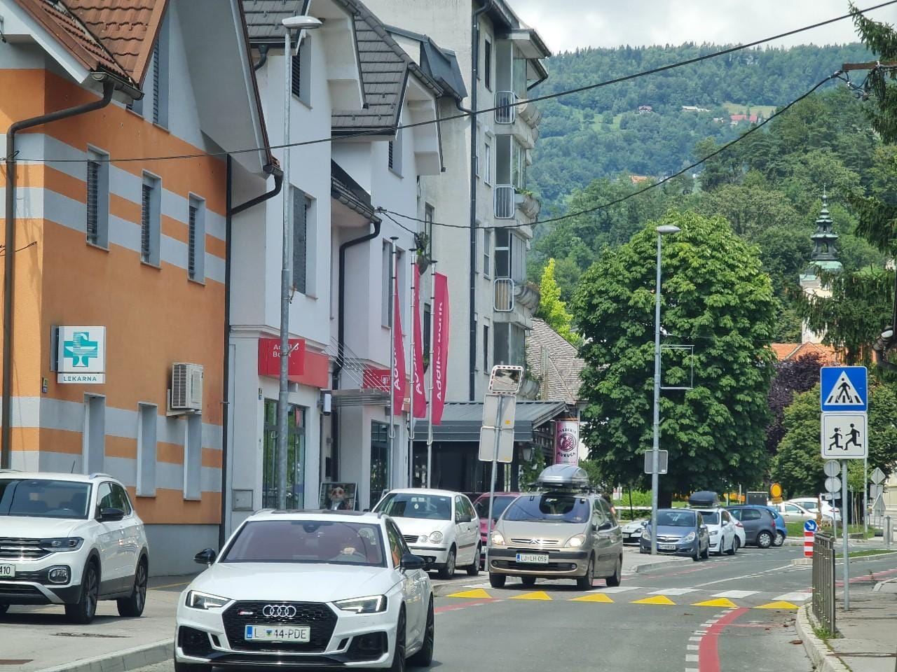 V Zasavju lani prvič več moških kot žensk, povprečni Zasavc pa vsako leto starejši