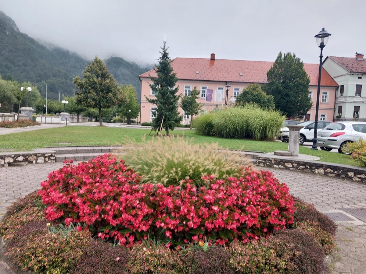 Čas za oddajo predlogov, kdo prejme Priznanje Ivana Pešca za 2024