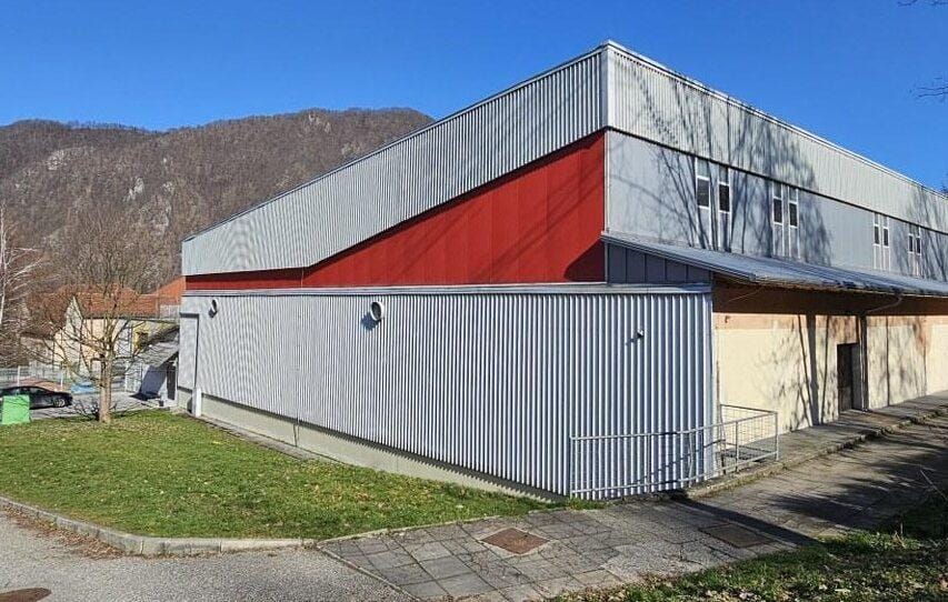 FOTOGALERIJA: Leto 2024 začeli s prenovljeno športno dvorano
