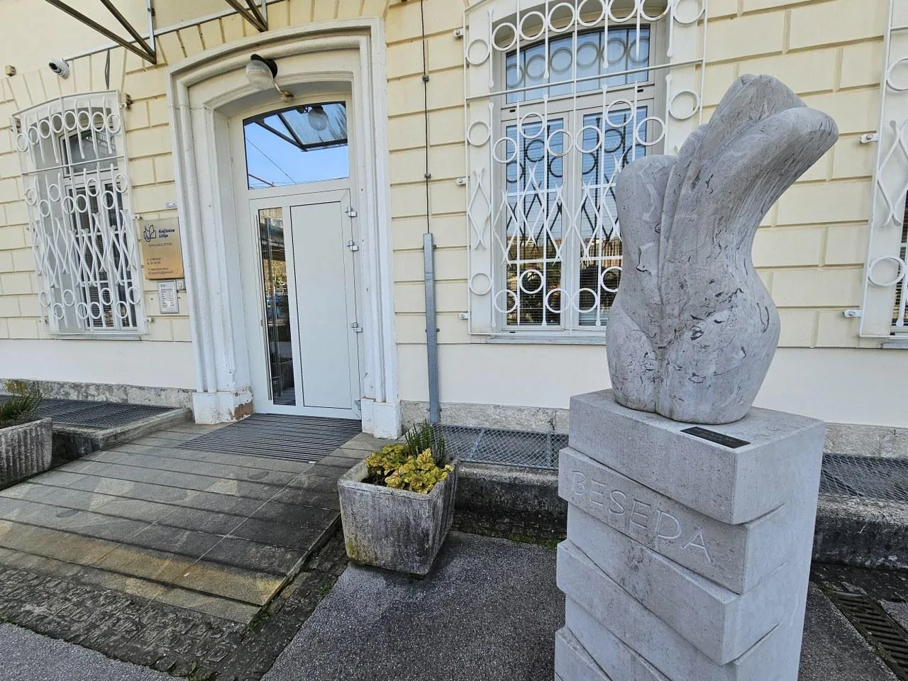 Bralce najbolj zanima izkušnja iz zapora