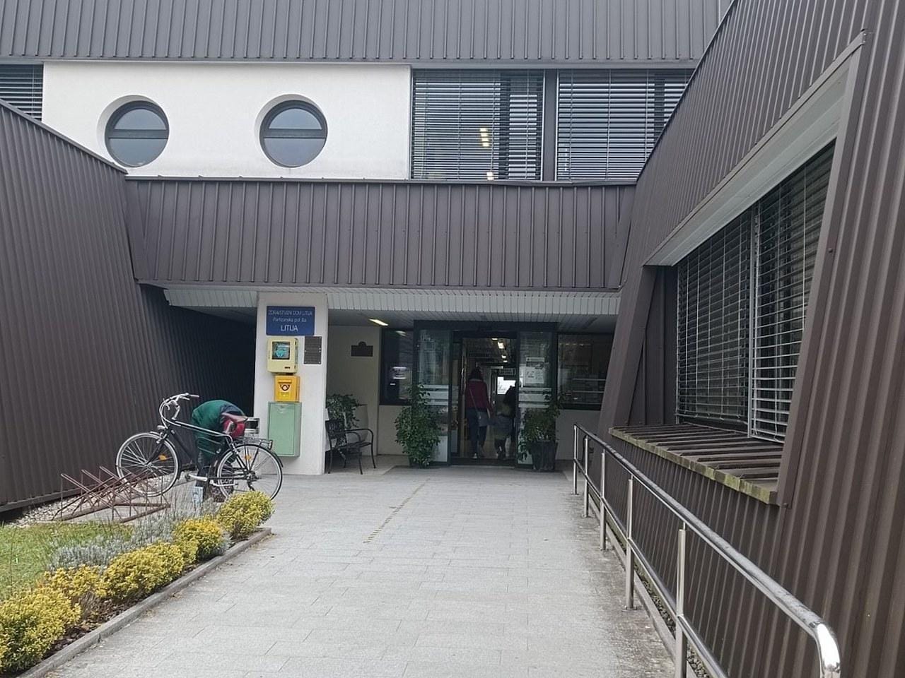 Zasavski zdravstveni dom se poslavlja od ene izmed pediatrinj