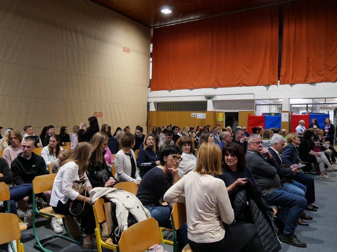 Ekonomisti iz cele Slovenije obiskali Trbovlje