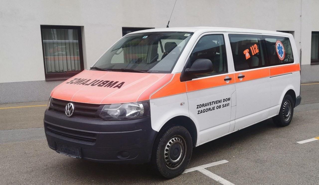 Na dražbi je Volkswagen transporter, izklicna cena pa ...