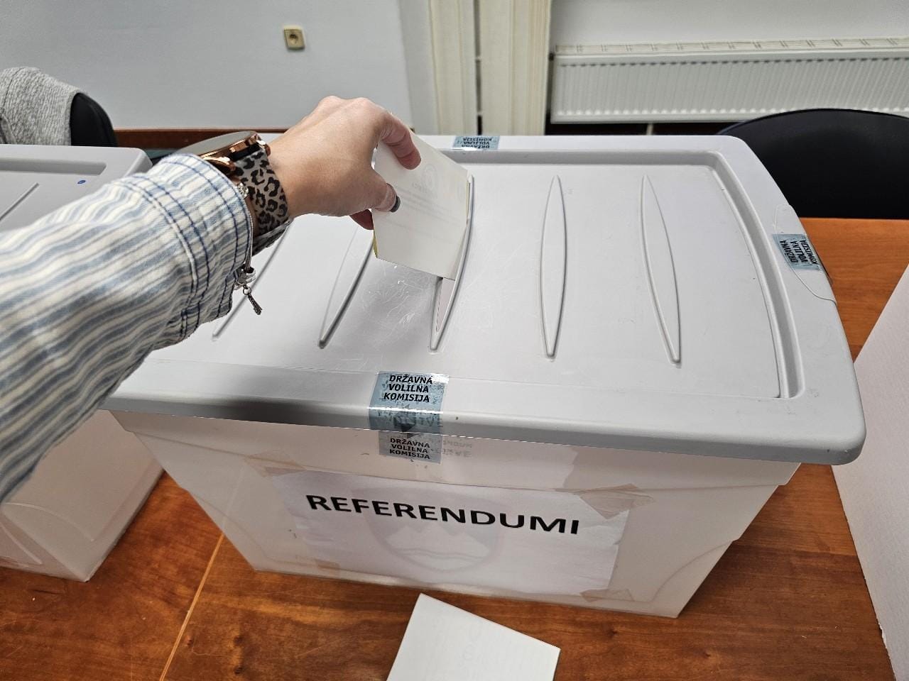 Udeležba nadpovprečna v Litiji, volišča zaprta