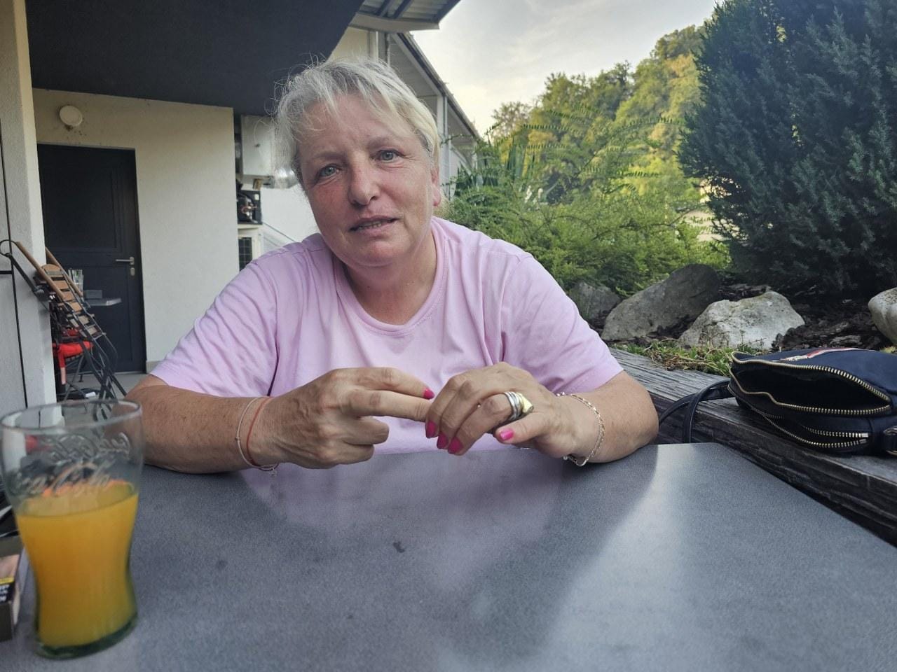 Sicer emocij ne pokaže, takrat pa je spustila solze